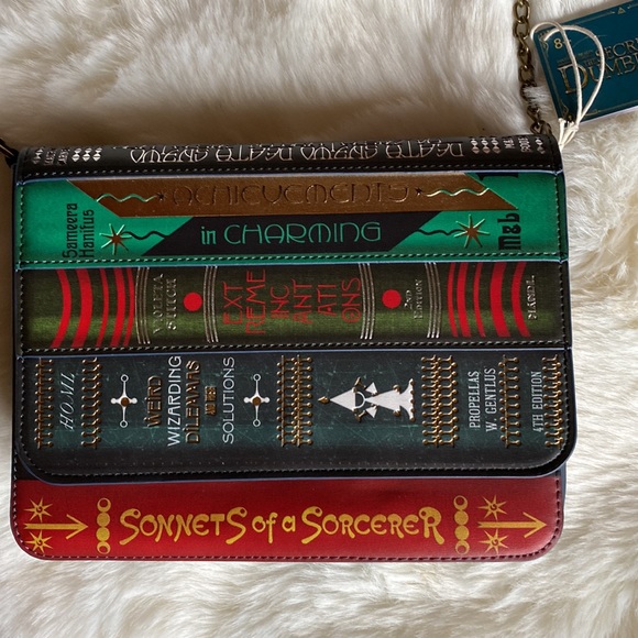 LOUNGEFLY PURSE THE SECRETS OF DUMBLEDORE - Picture 2 of 5